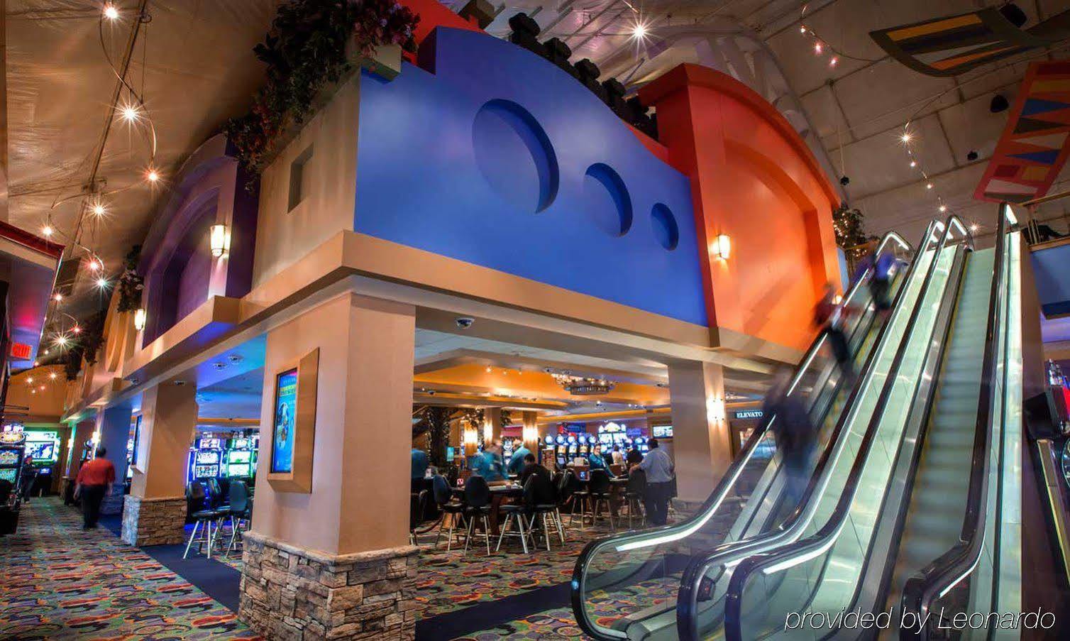 לאוטון Apache Casino Hotel מראה חיצוני תמונה